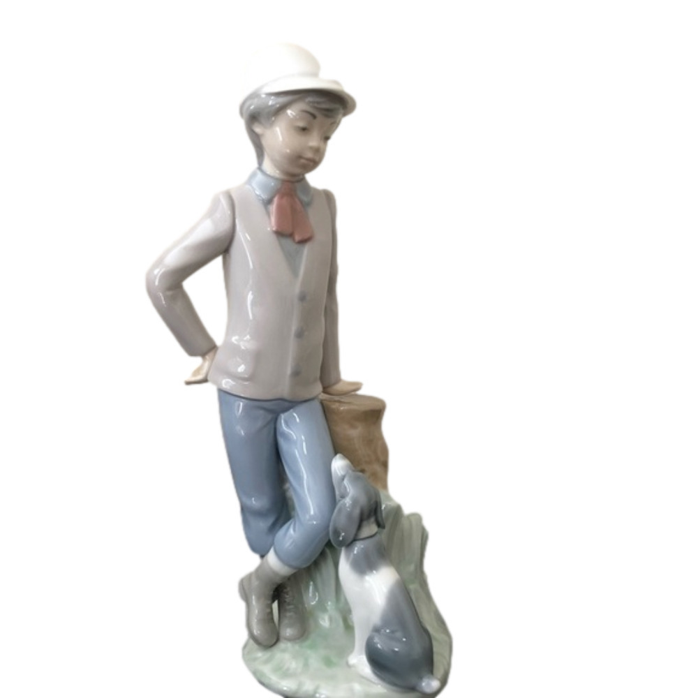 Lladro NAO Boy with Dog 1983